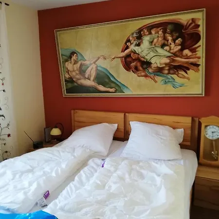Zentrale Ferienwohnung In * Бад-Нойенар-Арвайлер